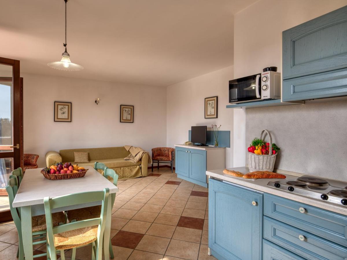 Golf Residenza Aparthotel Peschiera del Garda Room photo
